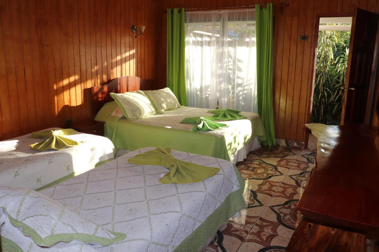 Hostal Avareipua Hanga Roa Esterno foto