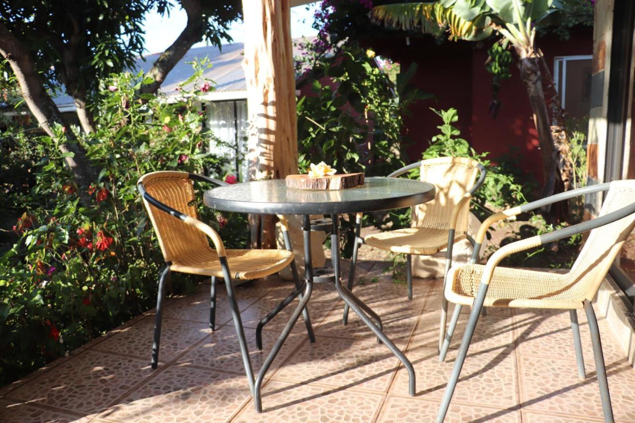 Hostal Avareipua Hanga Roa Esterno foto