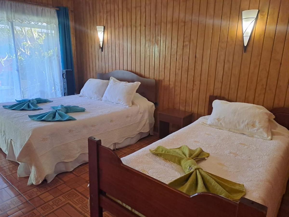 Hostal Avareipua Hanga Roa Esterno foto